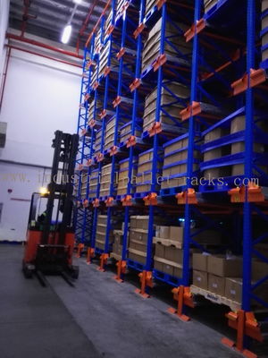 kopen Een hoog Compact de Pendel van de Palletopslag Radio het Rekken Systeem online vervaardiging