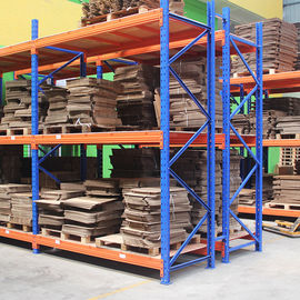 2000kg het blauwe/Oranje pallet op zwaar werk berekende opschorten, aangepaste opslag die systeem rekken